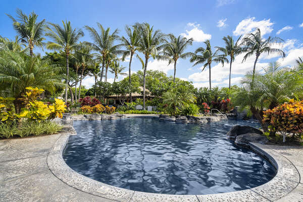 Pool area near our Waikoloa Hawai'i vacation rentals