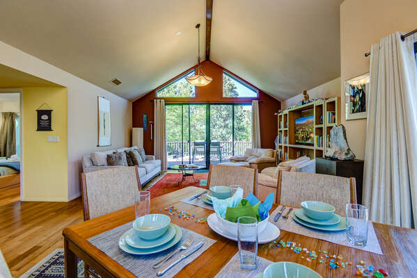 Spacious Great Room with a Vaulted Ceiling for an Open and Airy Feel