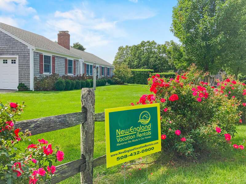 Lush lawn and flowers at 40 Tip Cart Chatham Cape Cod - New England Vacation Rentals