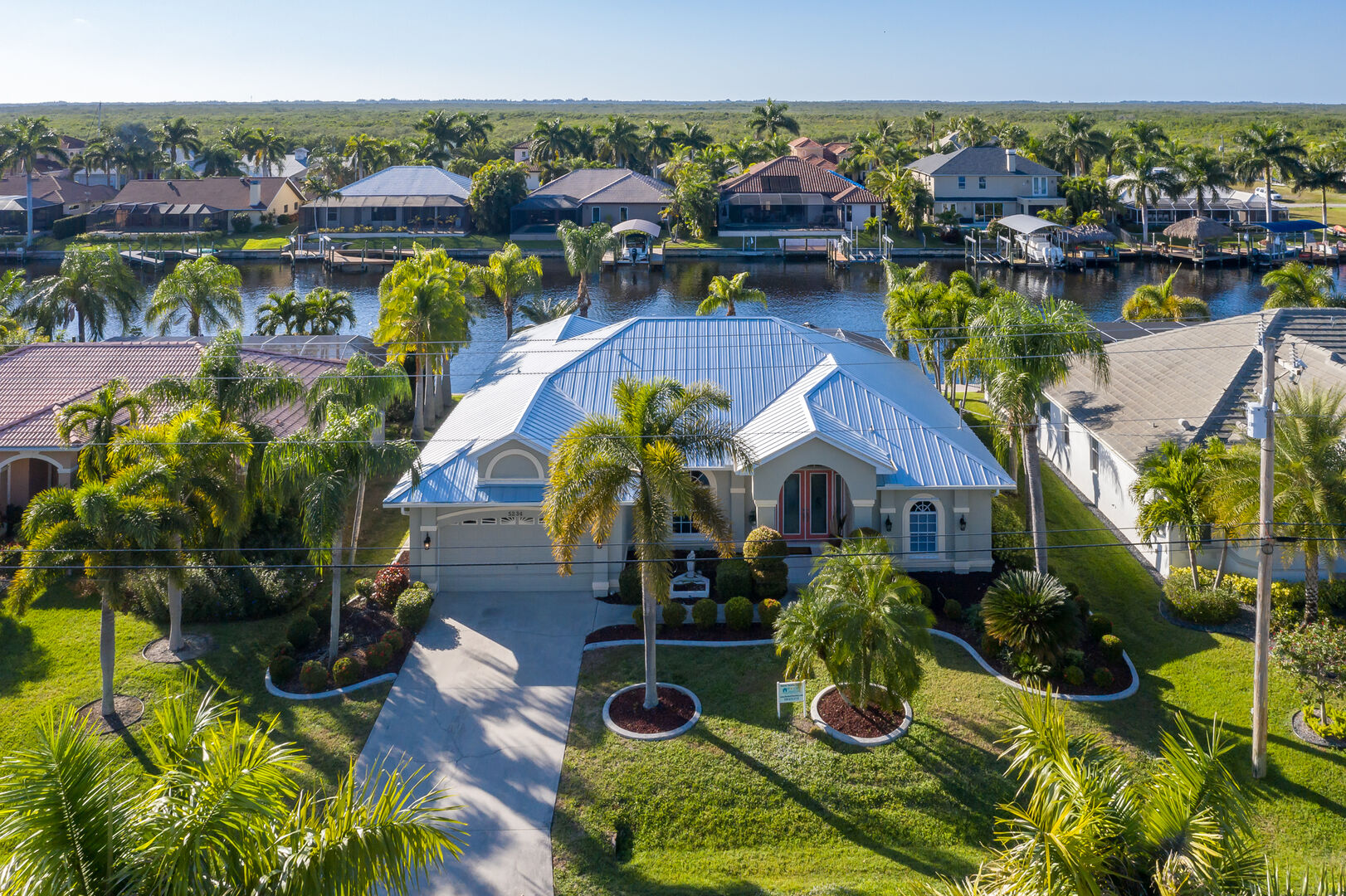 Roelens Vacation Rentals Villa Mai Tai Cape Coral In Florida