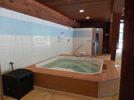 Sapphire Valley Amenities: Indoor Hot Tub & Wet Sauna