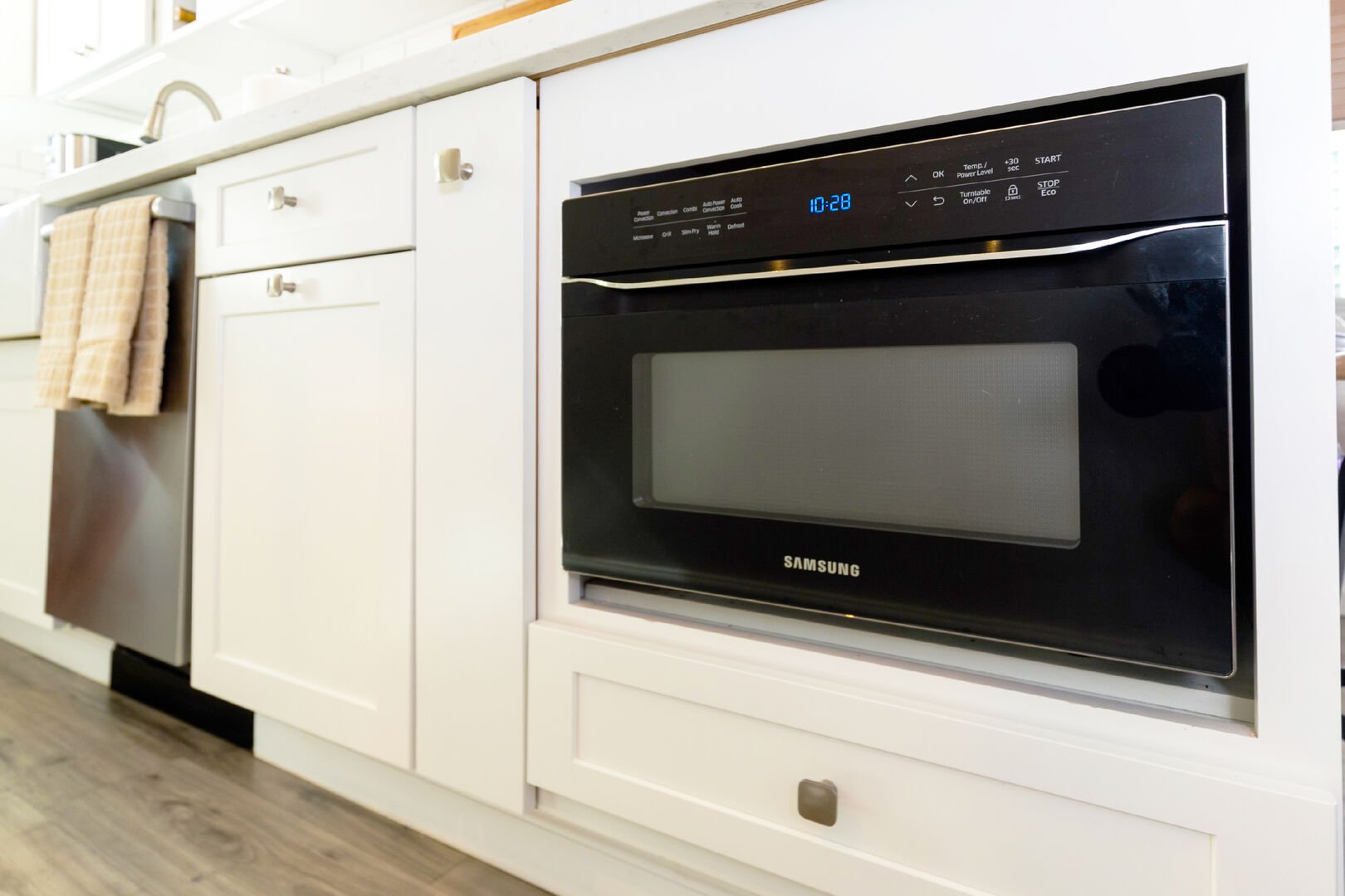 Microwave convection oven combo