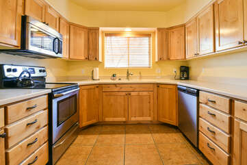 Fully-equipped kitchen with plenty of space