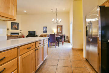Fully-equipped kitchen and dining area