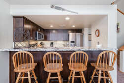 Fully Equipped Kitchen - Granite Counters / 4 Bar Stools