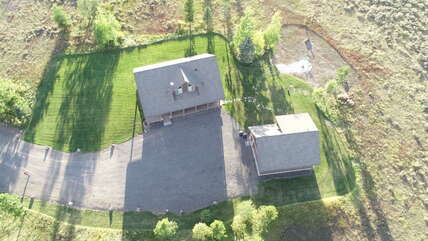 This aerial view of the cabin gives a large view to what you can enjoy.
