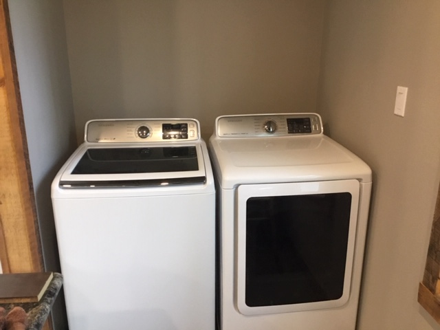 Private Washer and Dryer (2 sets)