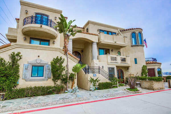 Welcome to BAYVILLA3906, our Luxurious Vacation Rental in San Diego, CA