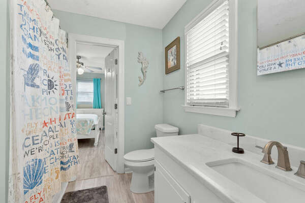 Miracle on 34th - vacation home in Cherry Grove, North Myrtle Beach | bathroom 1 | Thomas Beach Vacations