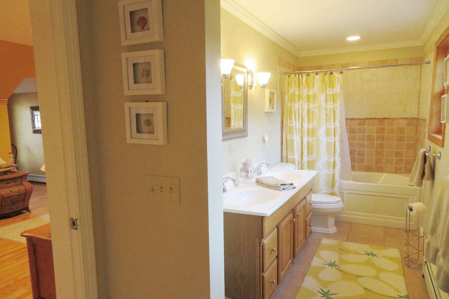 Full bath on 2nd flr - access from both TV room and bedroom-- 209 Indian Hill Road Chatham Cape Cod New England Vacation Rentals