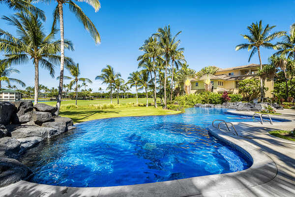 Infinity Pool with Views of the Fairways at Waikoloa Fairways Hawai'i Rental