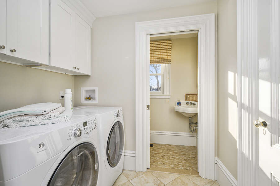 Laundry room and half bath just off the kitchen. 525 Route 28, Harwich Port, Cape Cod, New England Vacation Rentals