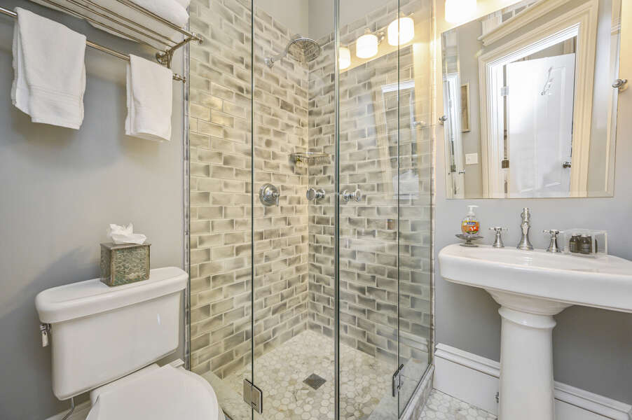 The Ensuite bath for the Key West bedroom. 525 Route 28, Harwich Port, Cape Cod, New England Vacation Rentals