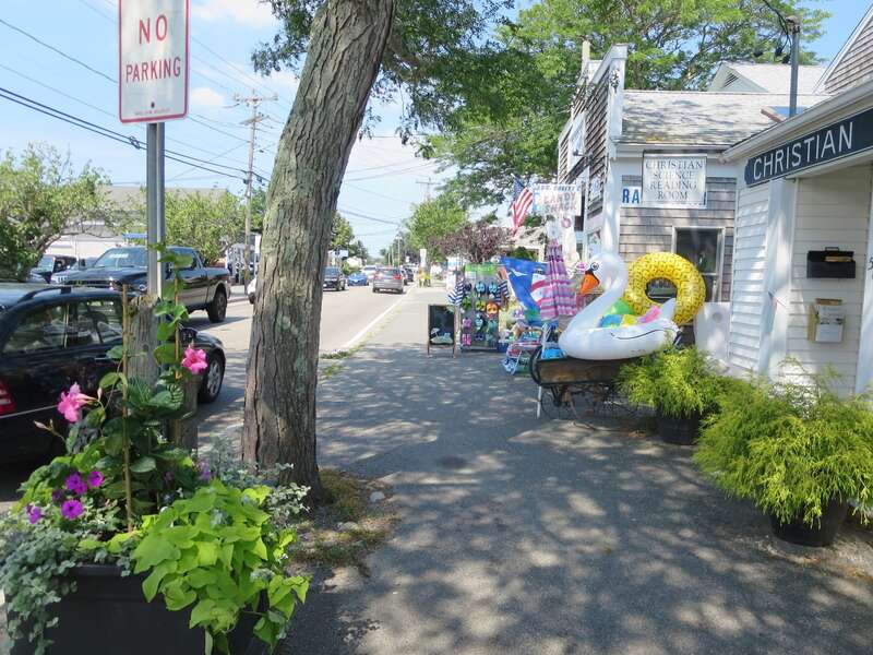 Stroll downtown Harwich Port- Cape Cod New England Vacation Rentals