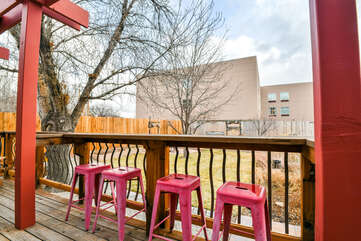 Exterior and Patio Area with Seating Moab Lodging