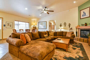Large Livingroom for the Entire Family Lodging in Moab Utah Area