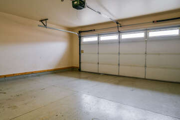 Garage and Parking Lodging in Moab Utah Area