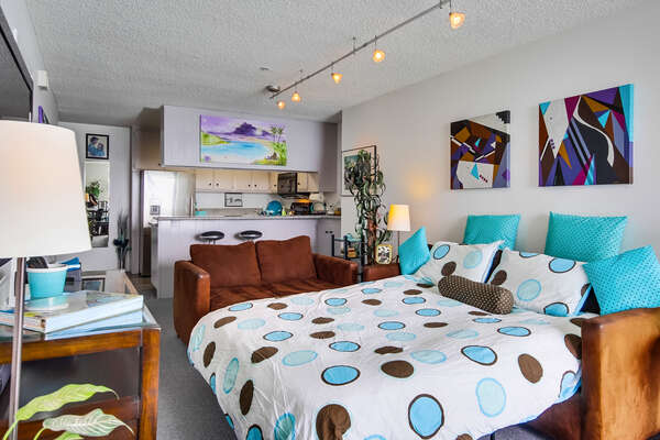Queen size pull-out couch in living room