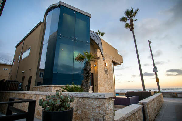 Exterior of San Diego Vacation Home at Sunset.