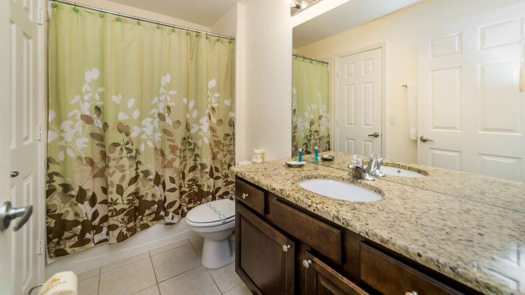 Shared Bathroom 3 Downstairs
Tub/Shower Combo