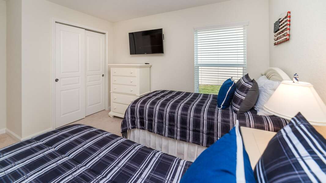 Two Twins Suite Bedroom 3
40