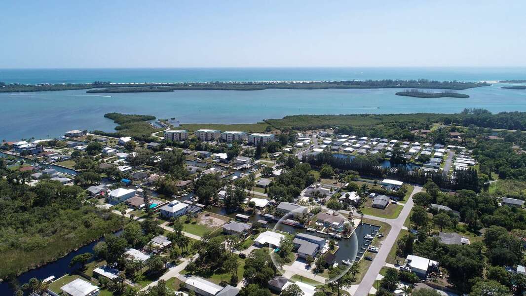 Luftaufnahme des Hauses mit Blick auf die Lemon Bay und den Golf von Mexiko