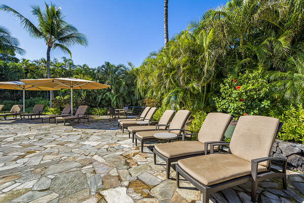 Outdoor Lounge Chairs in the Mauna Lani Point Pool Area