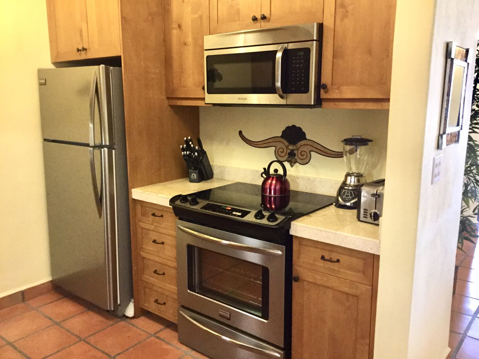 Kitchen, fully equipped, dishwasher, coffee maker, stove, Refrigerator, Microwave