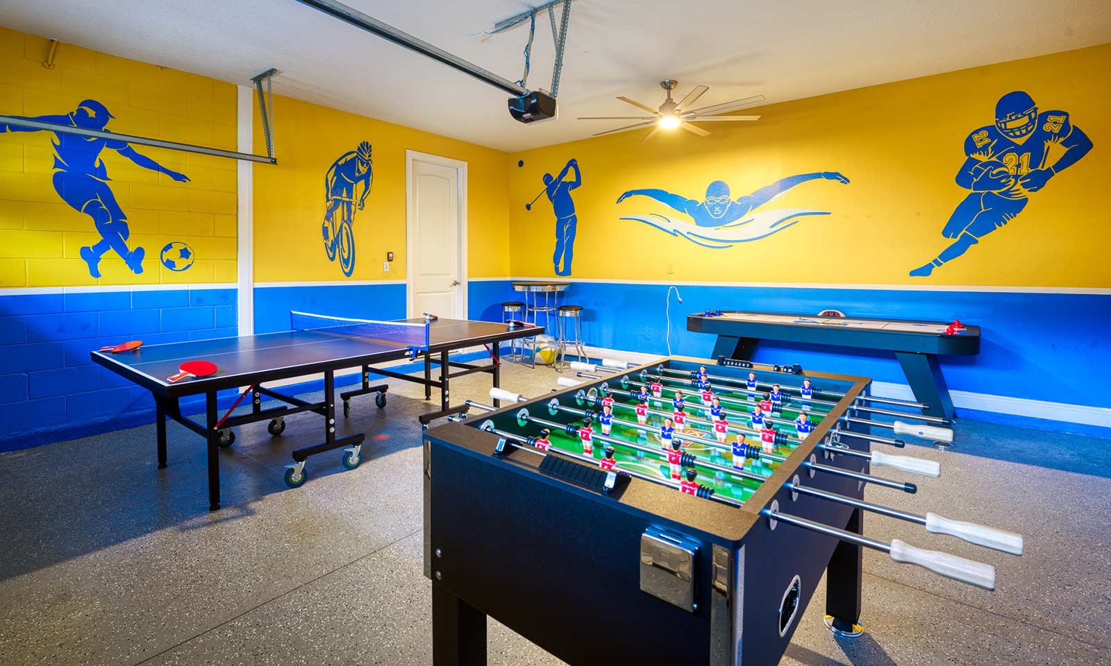 [amenities:game-room:3] Game Room