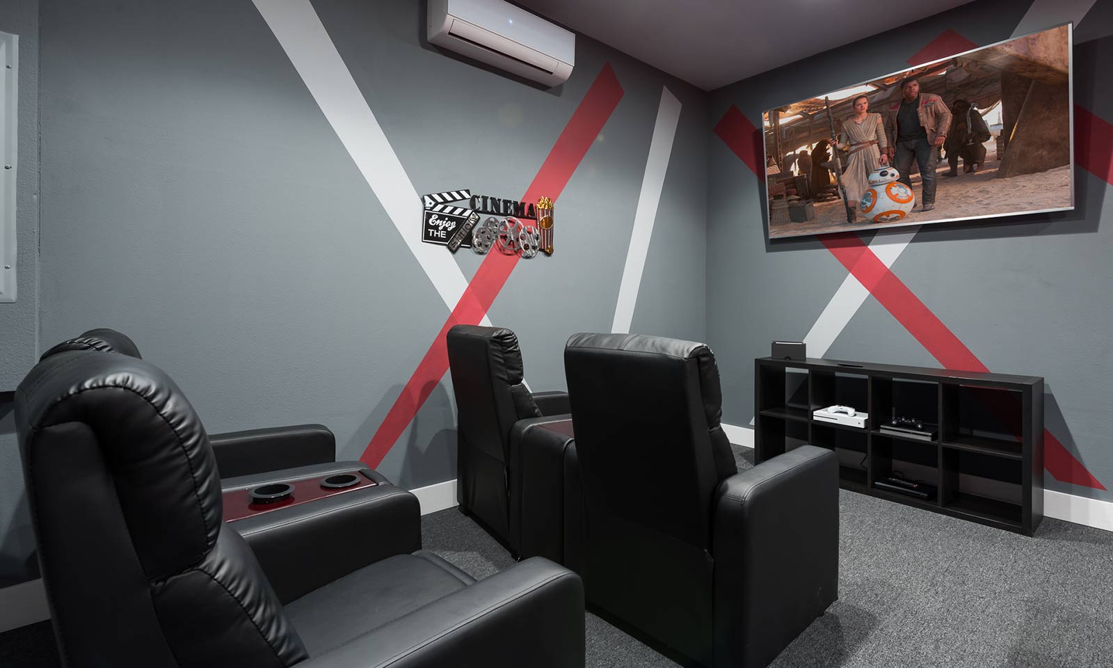 [amenities:Theater-Room:3] Theater Room