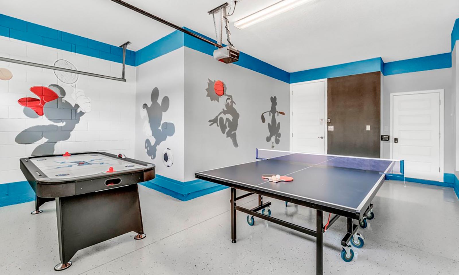 [amenities:game-room:3] Game Room