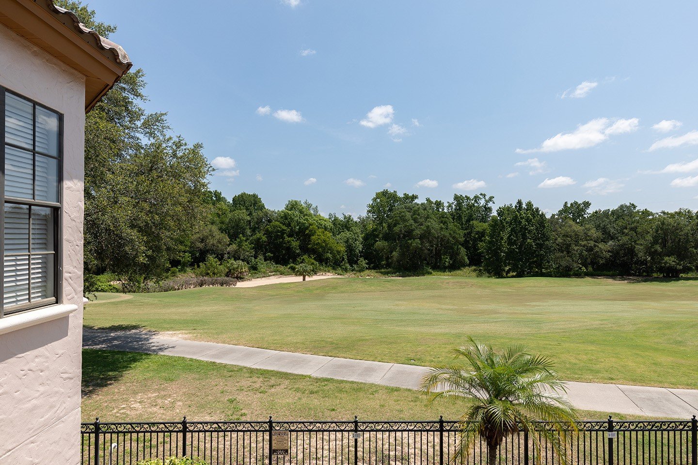 [amenities:golf-course-view:2] Golf Course View