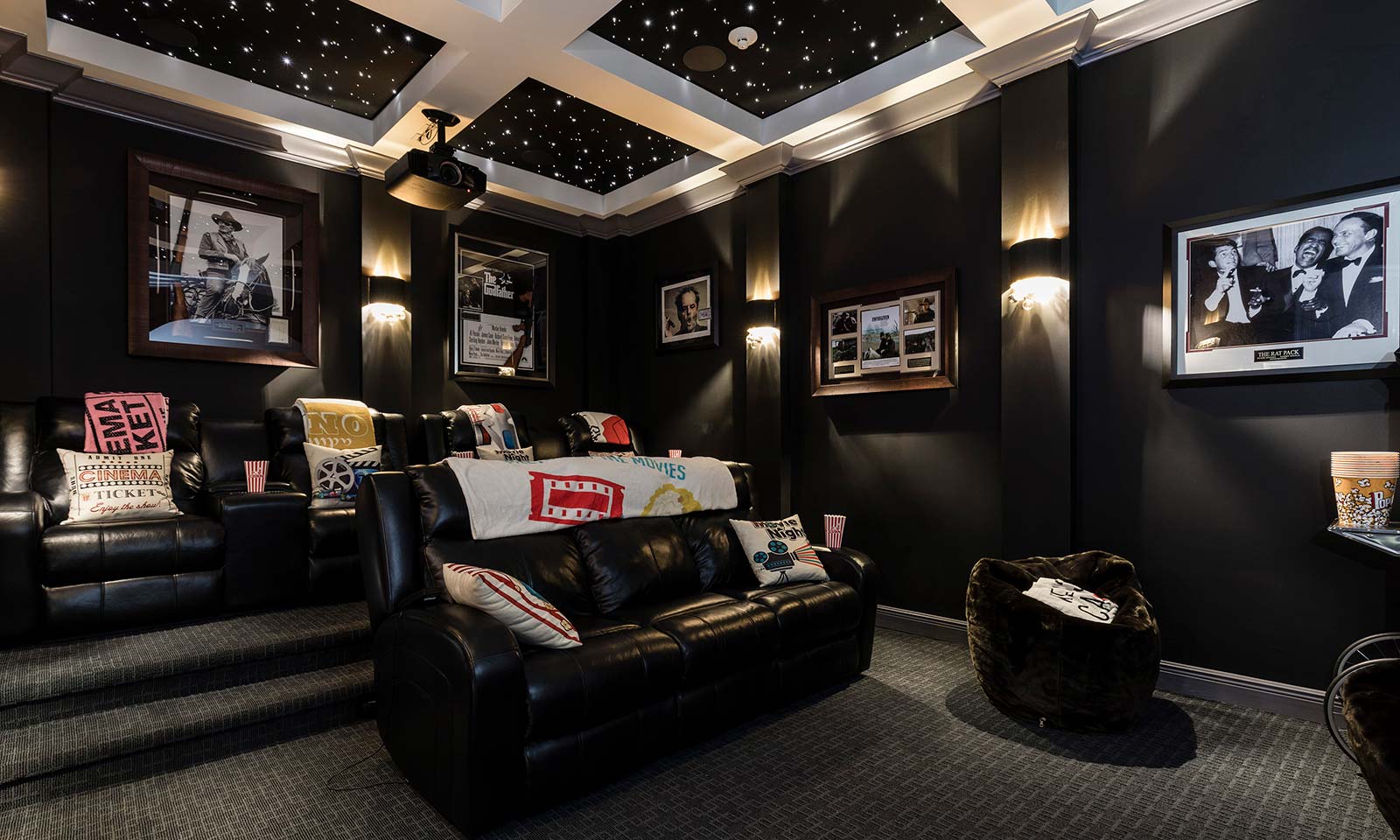 [amenities:theater-room:1] Theater Room