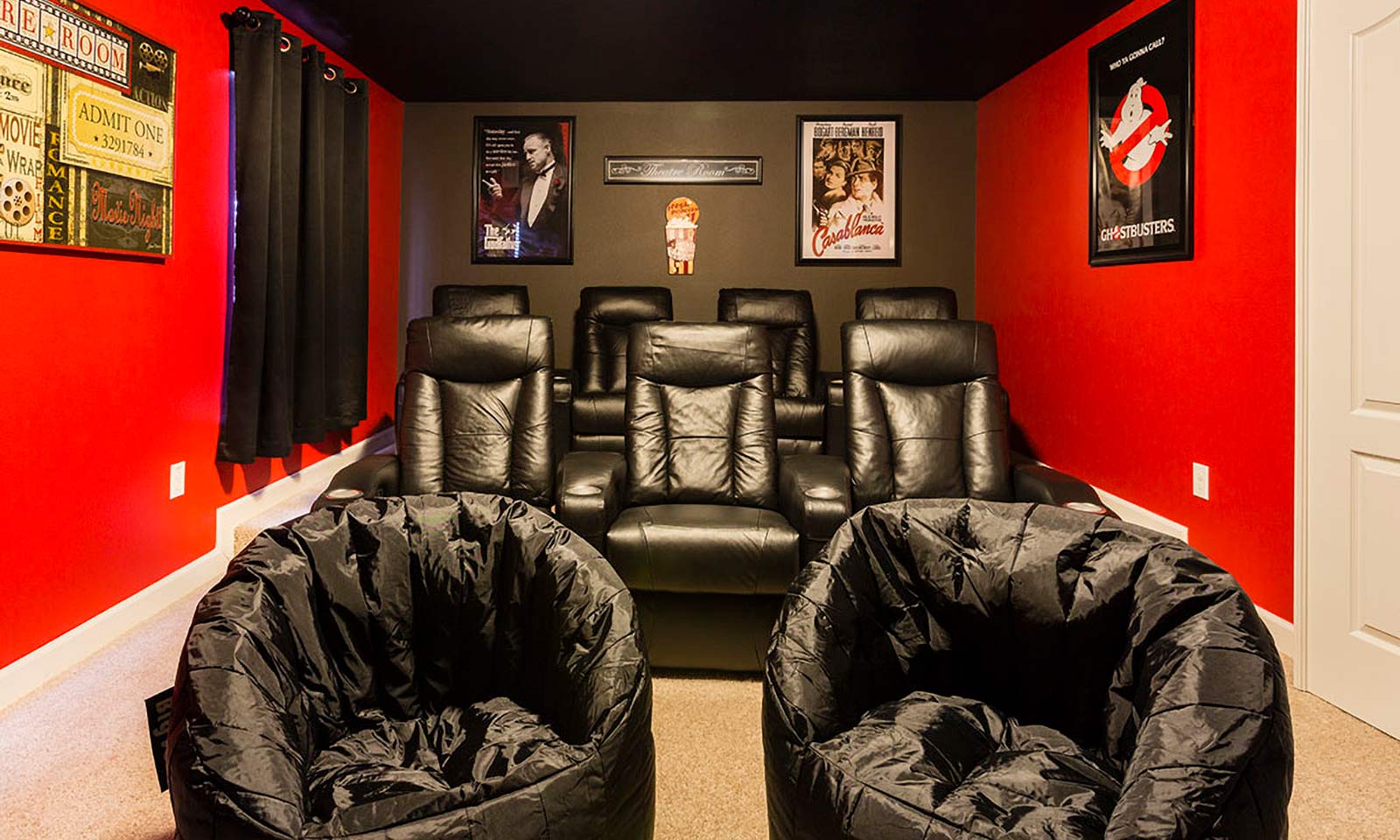 [amenities:theater-room:1] Theater Room