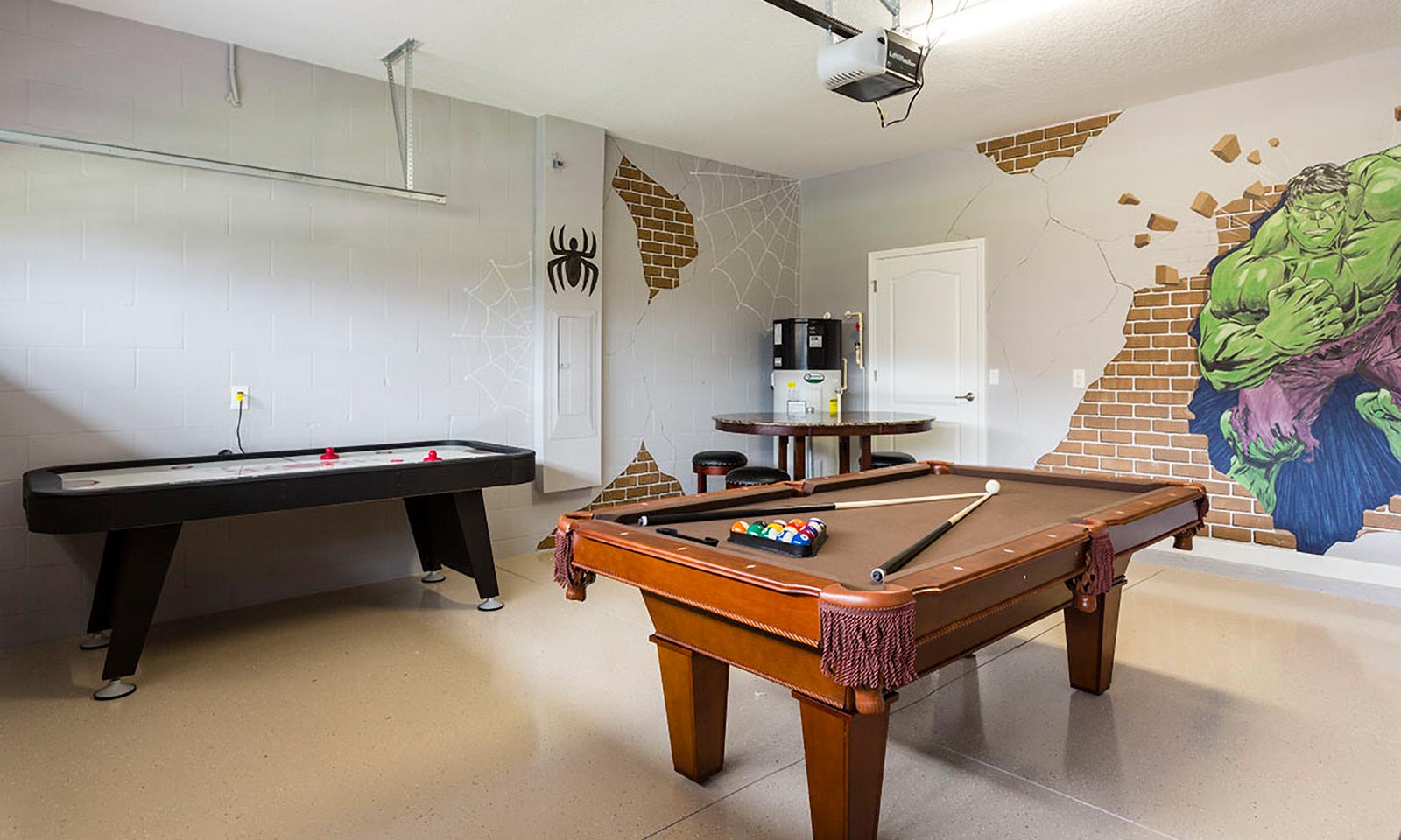 [amenities:game-room:2] Game Room