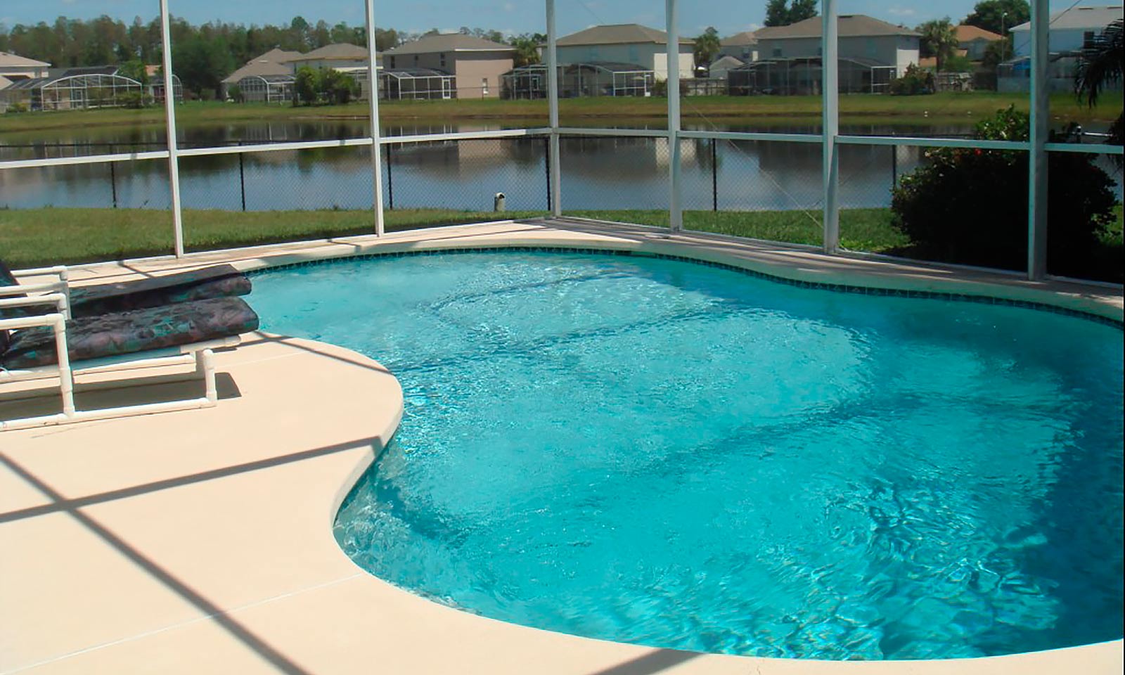 [amenities:screened-in-pool:1] Screened In Pool