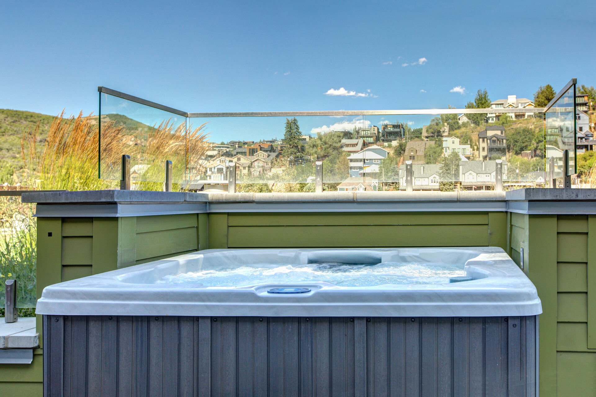 Private 4-Person Hot Tub