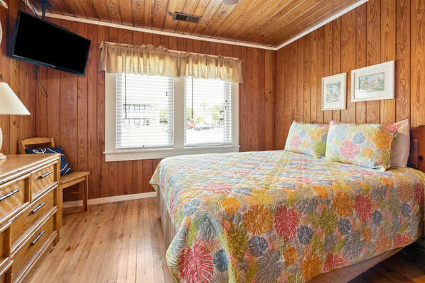 A White Cap oceanfront vacation home in Ocean Drive, North Myrtle Beach | Bedroom 4 | Thomas Beach Vacations
