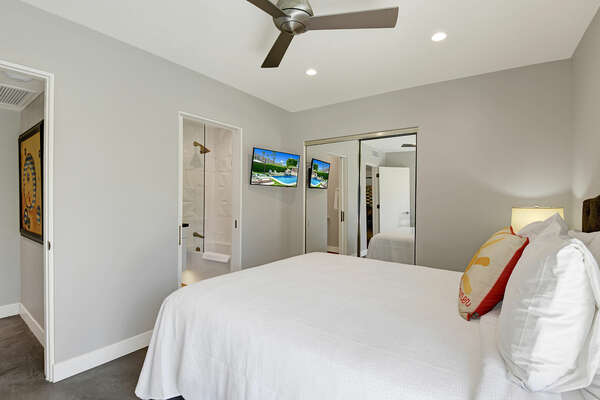 Second bedroom with slider to the pool!