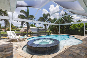 Heated pool and spa vacation rental in Cape Coral, Florida