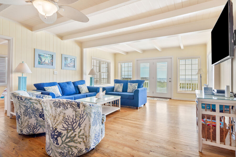 A Place of Searenity vacation home in Cherry Grove, North Myrtle Beach | living room 1 | Thomas Beach Vacations