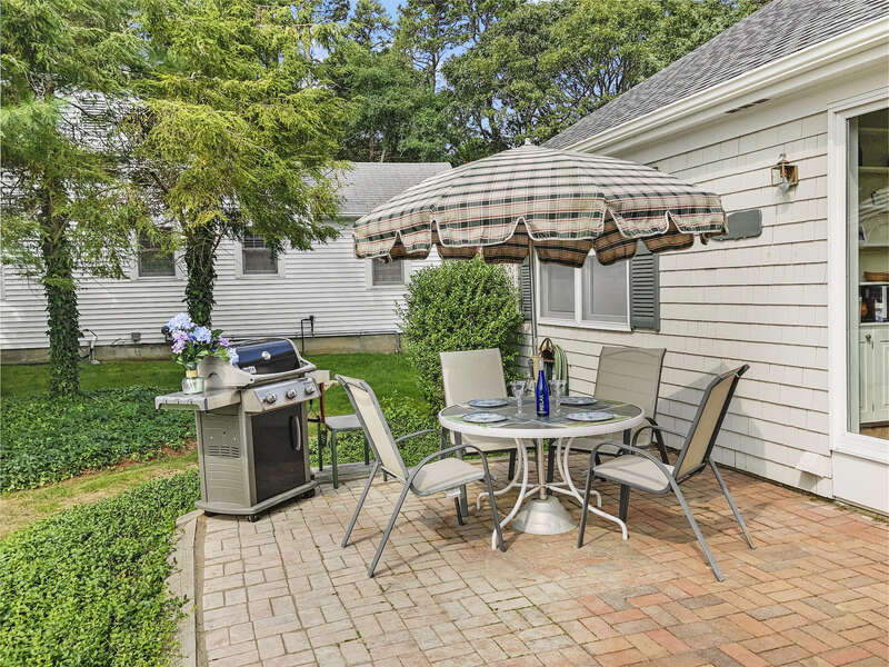 Patio all ready for summer barbecue - 35 Vacation Lane Harwich Cape Cod New England Vacation Rentals