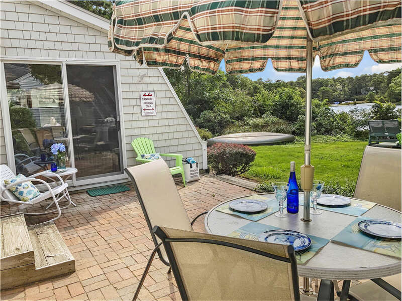 Outdoor dining - 35 Vacation Lane Harwich Cape Cod - New England Vacation Rentals