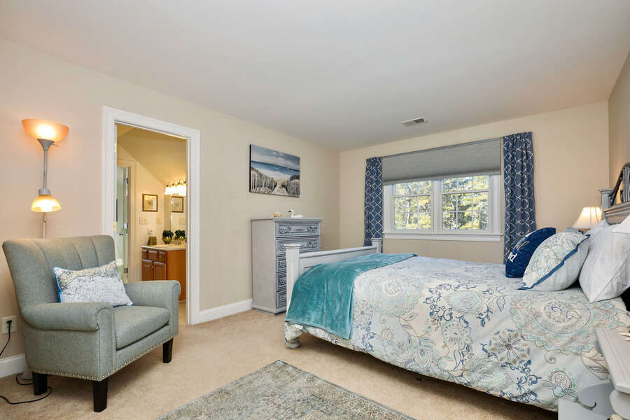 Bedroom 2 with ensuite bathroom - 1 Somerset Road Harwich Cape Cod - New England Vacation Rentals