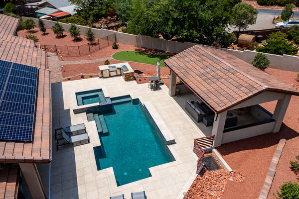 New Resort-Style Backyard with a Stainless Steel 36