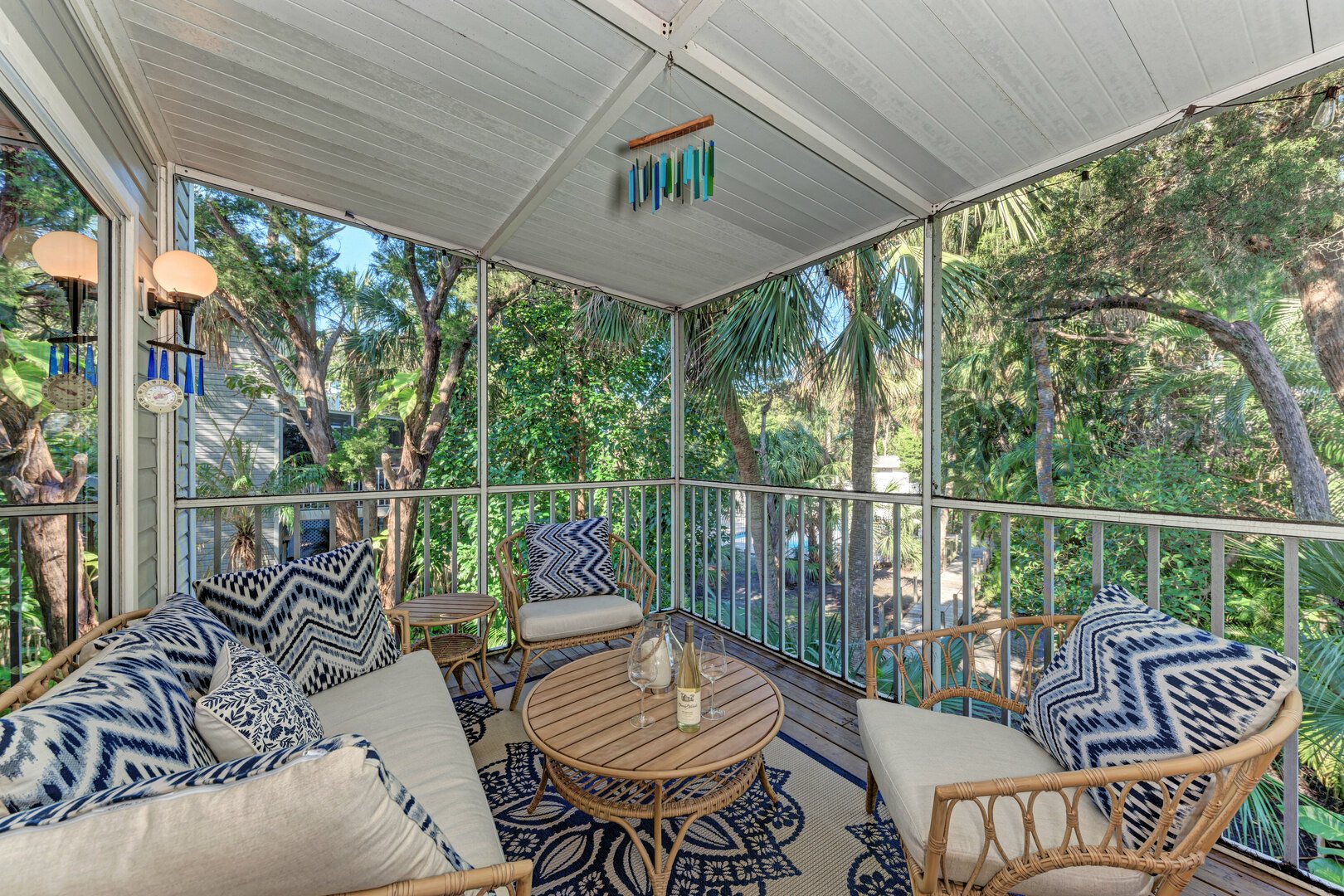 Island Serenity screened in balcony patio furniture