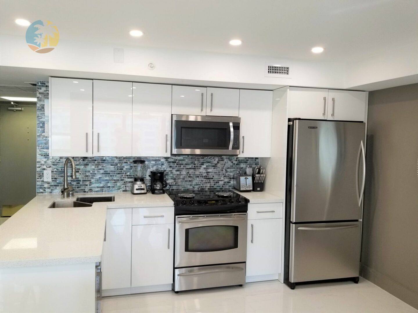 Fully Equipped Stainless Kitchen
