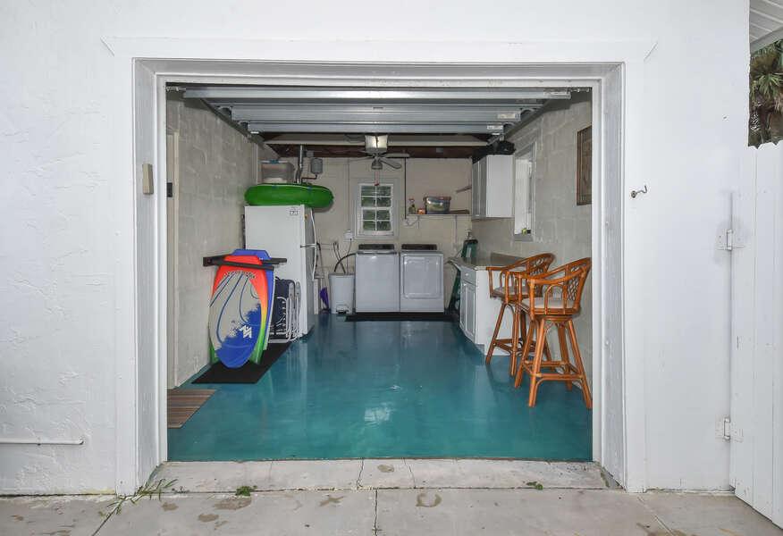 Small garage with washer and dryer