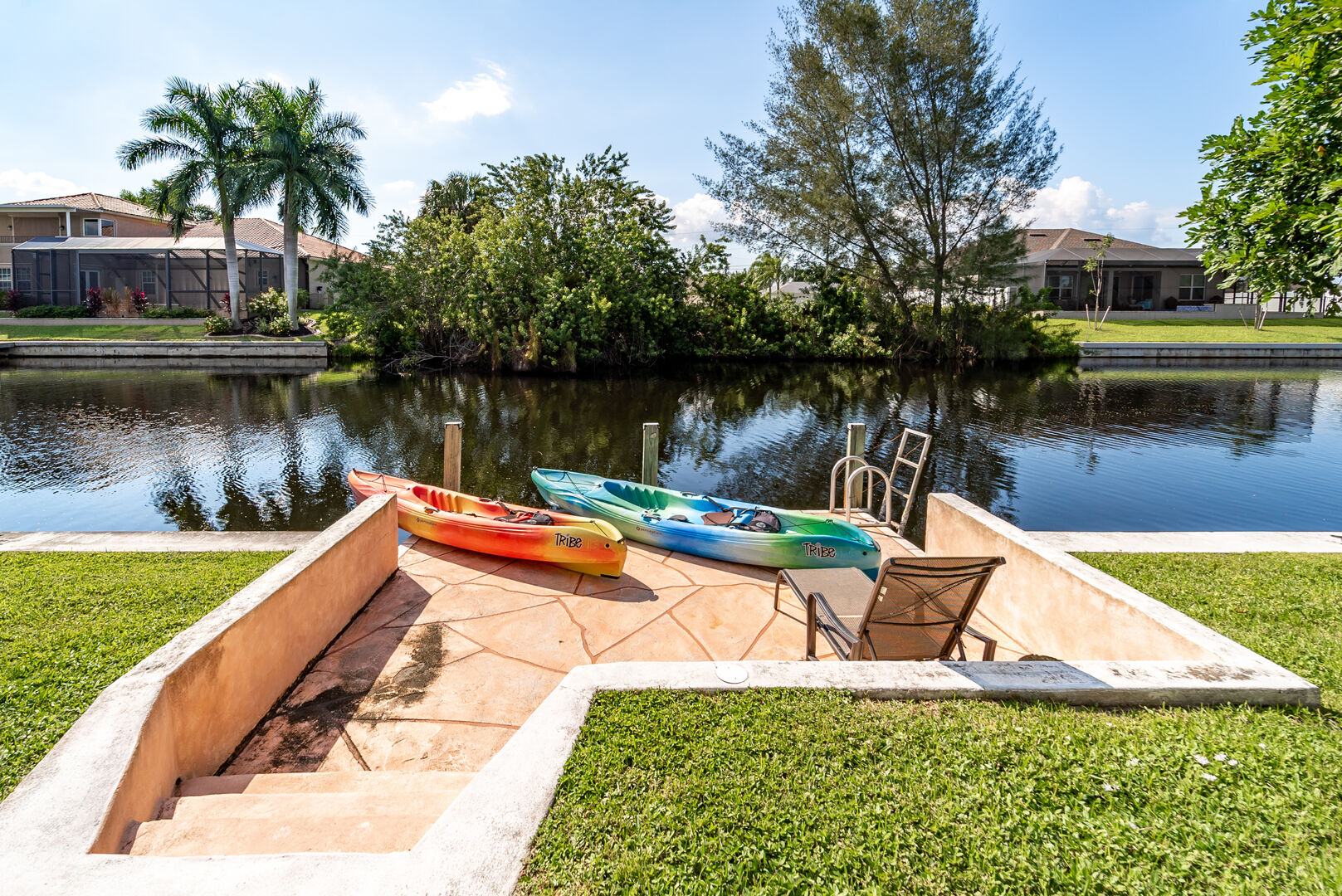 Gulf access vacation rental in Cape Coral, Florida with kayaks