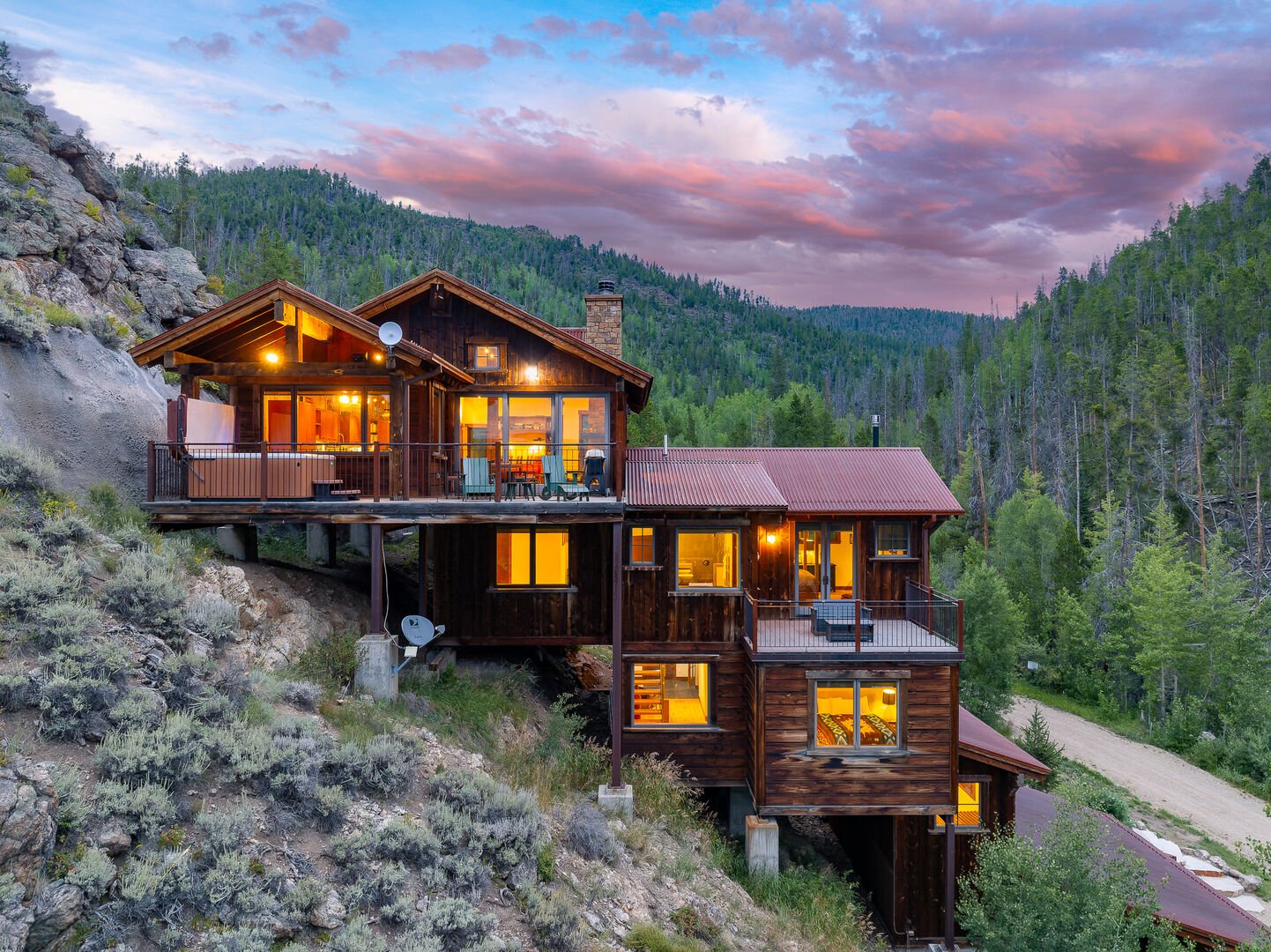 Book Stay at Cliff Side Luxury Chalet, Winter Park Vacation Home